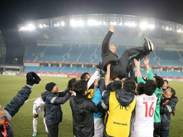 Tin bóng đá Việt Nam 12/4: HLV Park Hang Seo tiết lộ bí quyết thành công tại Việt Nam
