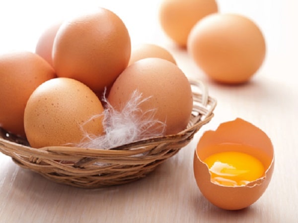 Trứng gà bao nhiêu calo? Ăn nhiều trứng gà có tốt không? Cách ăn đúng