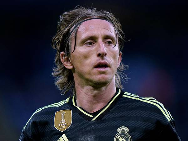 Tiền vệ trung tâm hay nhất thế giới: Luka Modric