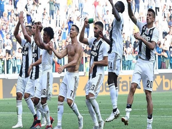 Những huyền thoại ghi danh sử sách của Juventus tại cúp C1