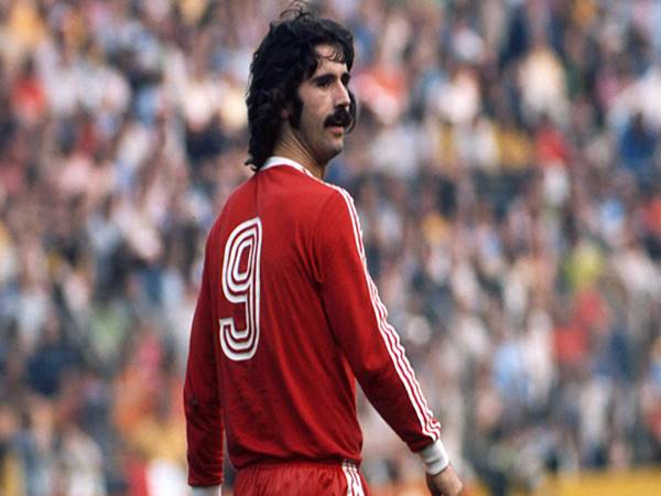Gerd Müller – “Vua dội bom” vĩ đại nhất lịch sử Bayern