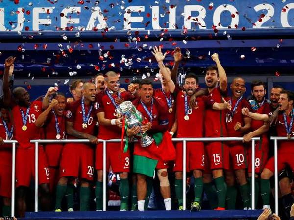 Nhìn lại trận chung kết Euro 2016: ĐT nào vô địch?