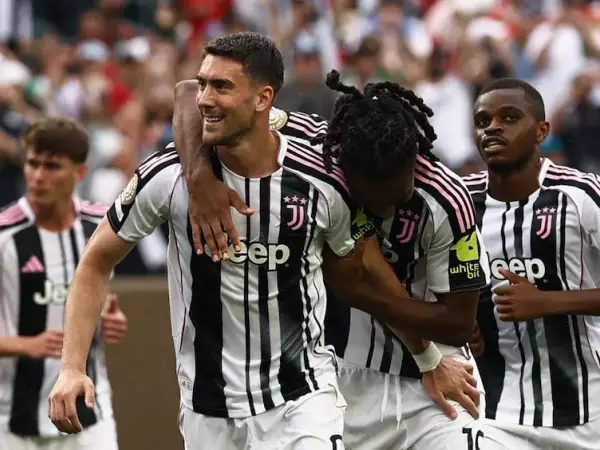 Các biệt danh khác của đội bóng Juventus là gì?