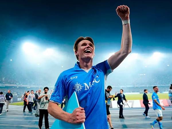 Những cột mốc và thành tích đáng tự hào của Scott McTominay Những cột mốc và thành tích đáng tự hào của Scott McTominay