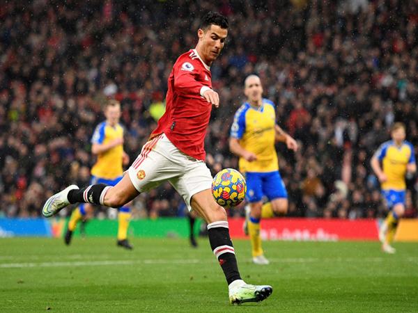 Ronaldo từng đá cho đội nào?