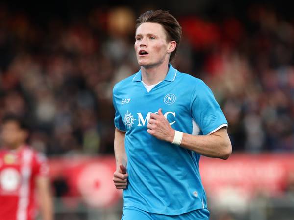 Tin Tottenham 29/10: Tottenham đang quan tâm đến McTominay