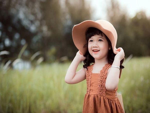 Mơ thấy con gái mình đi lạc, con gái khóc có số gì