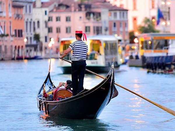 Nằm mơ thấy đi thuyền là điềm gì, con gì giúp đổi vận?