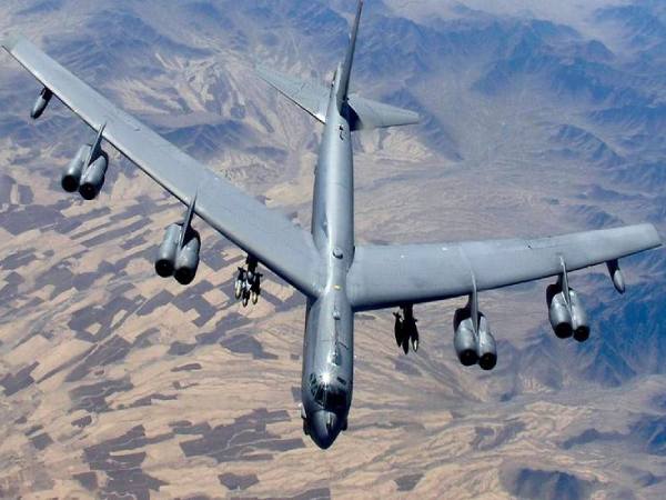 Nằm mơ thấy máy bay thả bom có ý nghĩa gì, số gì lộc lá?